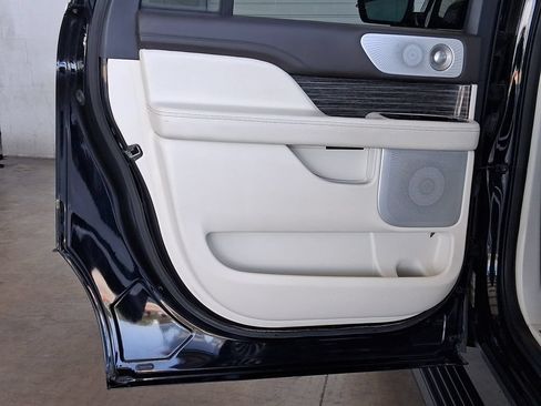 Used 2023 Lincoln Navigator L Black Label AWD/4WD image 23