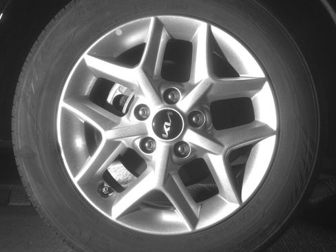 Used 2025 Kia Soul LX w/ LX Technology Package FWD image 20