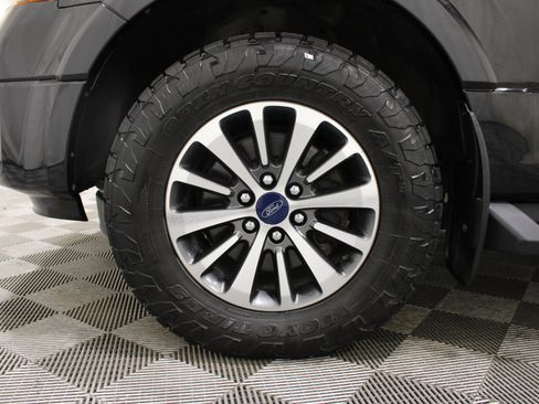 Used 2015 Ford Expedition EL XLT w/ Equipment Group 202A AWD/4WD image 37