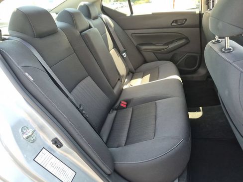 Used 2025 Nissan Altima 2.5 SV FWD image 30