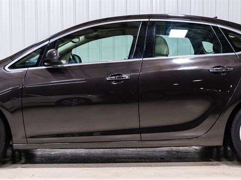 Used 2013 Buick Verano image 2