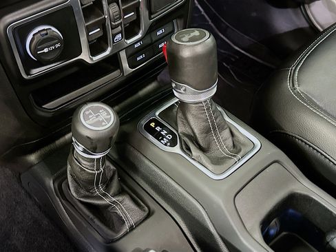 Used 2023 Jeep Wrangler Sahara w/ Cold Weather Group image 25