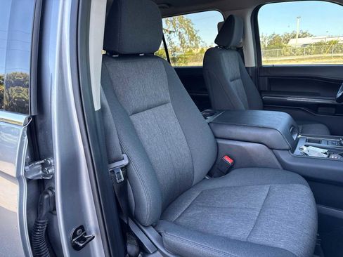 Used 2024 Ford Expedition XLT image 20