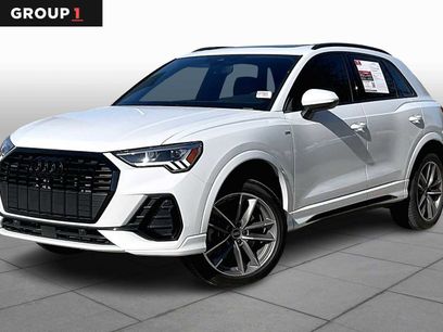 Certified 2025 Audi Q3 2.0T Premium w/ Convenience Package