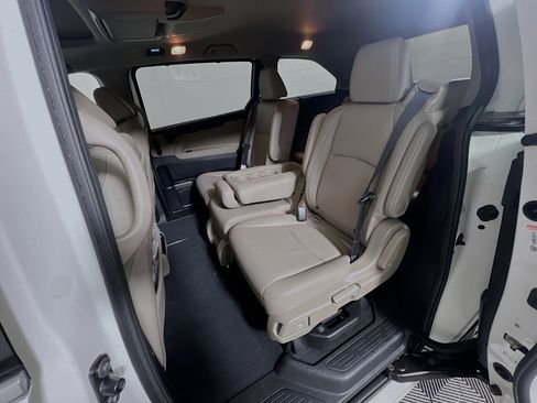 Used 2018 Honda Odyssey Elite image 29