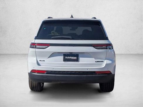 New 2025 Jeep Grand Cherokee Limited w/ Black Appearance Package image 8