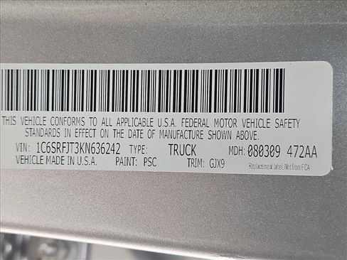 Used 2019 RAM 1500 Laramie AWD/4WD image 23