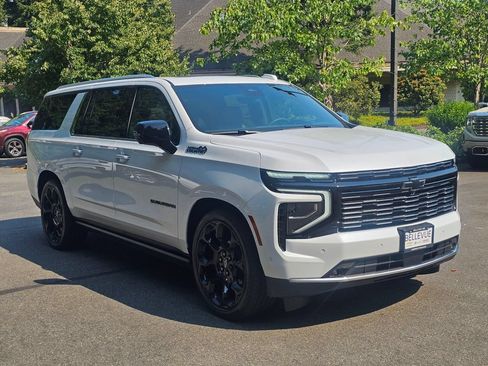 New 2026 Chevrolet Suburban High Country AWD/4WD image 7