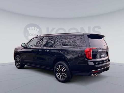 Used 2023 GMC Yukon XL AT4 w/ AT4 Premium Package image 4