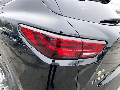 Used 2024 Chevrolet Blazer LT image 29