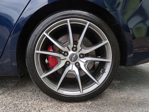 Used 2019 Genesis G70 2.0T Sport RWD image 57