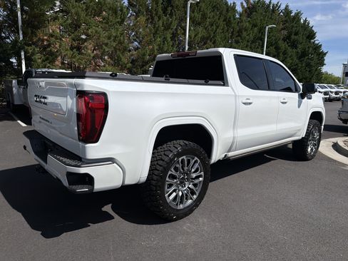 Used 2025 GMC Sierra 1500 Denali Ultimate AWD/4WD image 10