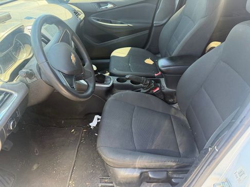Used 2017 Chevrolet Cruze LS FWD image 10