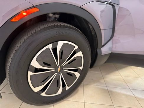 Used 2024 Chevrolet Blazer EV LT AWD/4WD image 31