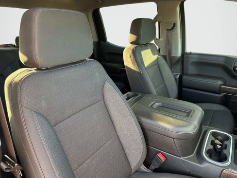 Used 2022 Chevrolet Silverado 1500 LT Trail Boss image 17