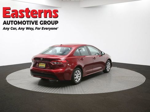 Used 2022 Toyota Corolla LE image 36