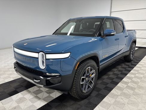 Used 2022 Rivian R1T Launch Edition image 1