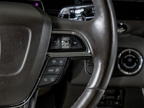 Used 2022 Lincoln Navigator Black Label image 18