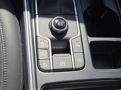 New 2026 Kia Sorento S FWD image 15