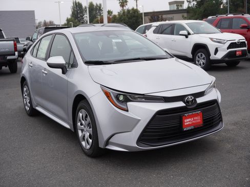 New 2026 Toyota Corolla LE image 10