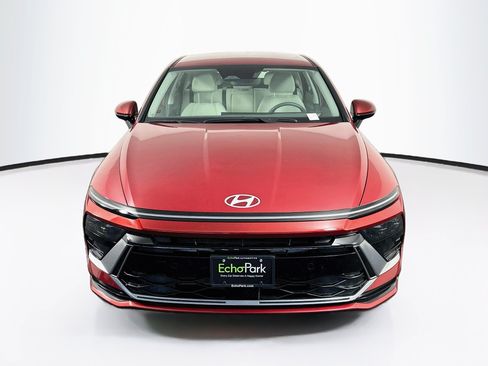 Used 2025 Hyundai Sonata SEL FWD image 2