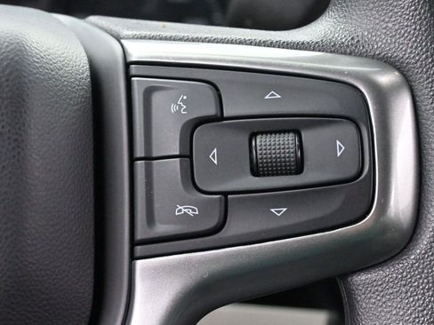 Used 2022 Chevrolet Silverado 2500 Custom w/ Custom Value Package image 19