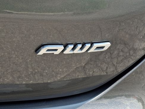 Used 2022 Ford Edge Titanium w/ Equipment Group 301A AWD/4WD image 35