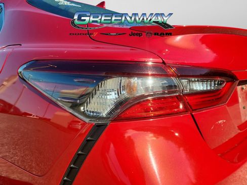 Used 2021 Toyota Camry SE image 24