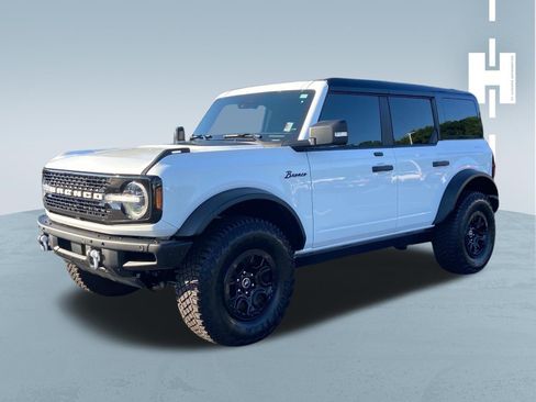 Used 2024 Ford Bronco Wildtrak AWD/4WD image 3