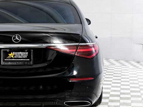 Used 2022 Mercedes-Benz S 580 4MATIC Sedan w/ AMG Line Package image 46