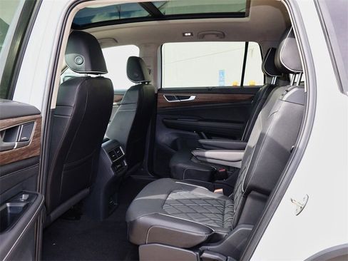 New 2026 Volkswagen Atlas SEL Premium R-Line AWD/4WD image 16