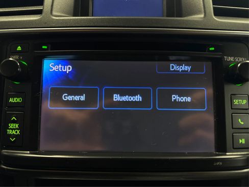 Used 2013 Toyota Highlander Limited image 29