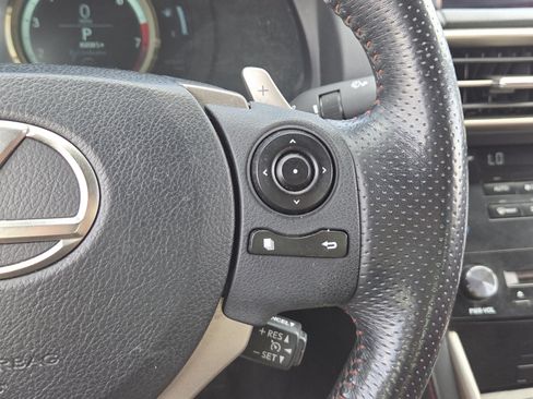 Used 2014 Lexus IS 350 RWD image 6