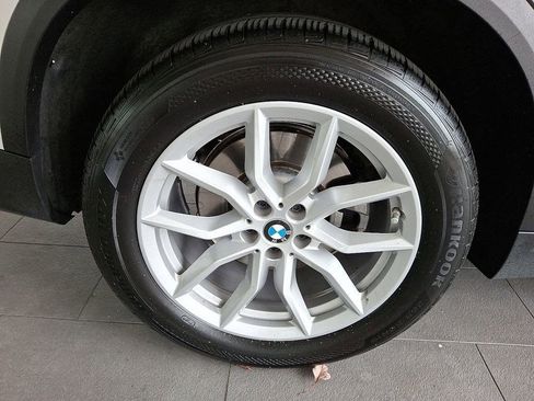 Used 2023 BMW X5 xDrive40i w/ Premium Package image 8