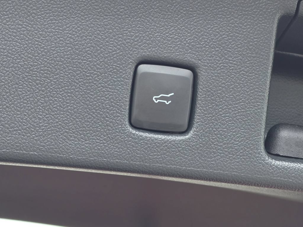 Certified 2023 Ford Escape Active FWD image 12