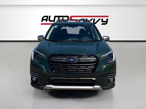 Used 2024 Subaru Forester Touring AWD/4WD image 2