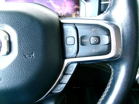 Used 2024 RAM 1500 Limited AWD/4WD image 12