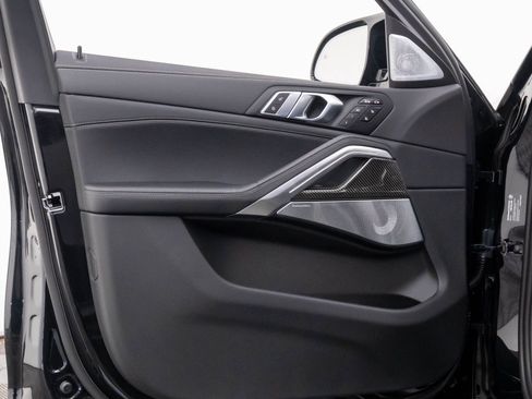 New 2026 BMW X6 M60i image 14