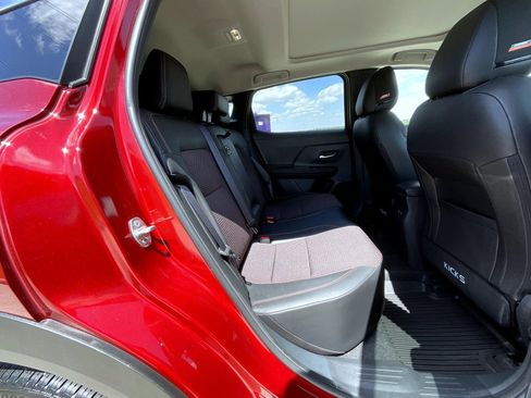 Used 2025 Nissan Kicks SR w/ SR Premium Package AWD/4WD image 19