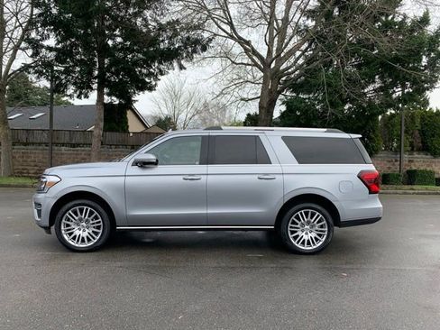 Used 2024 Ford Expedition Max Limited image 2