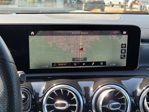 Used 2020 Mercedes-Benz CLA 250 image 14