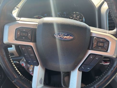 Used 2017 Ford F150 Lariat image 13