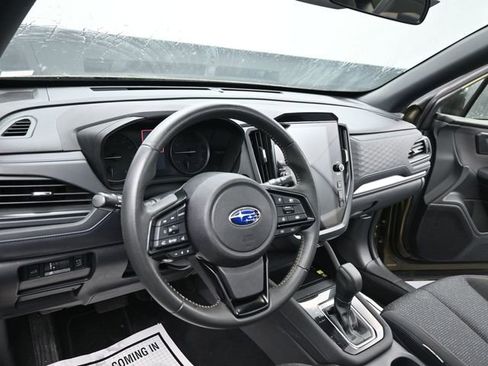 Used 2025 Subaru Forester Premium AWD/4WD image 15