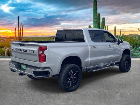Used 2019 Chevrolet Silverado 1500 LTZ w/ LTZ Premium Package AWD/4WD image 3