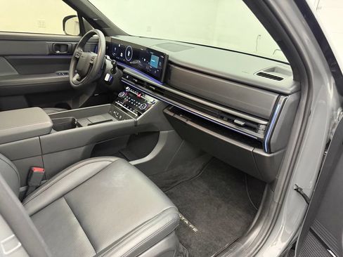Used 2025 Hyundai Santa Fe Calligraphy w/ Tow & Go Package AWD/4WD image 37