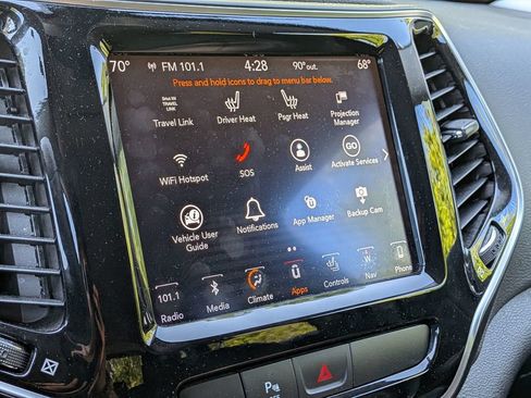 Used 2019 Jeep Cherokee Limited AWD/4WD image 25