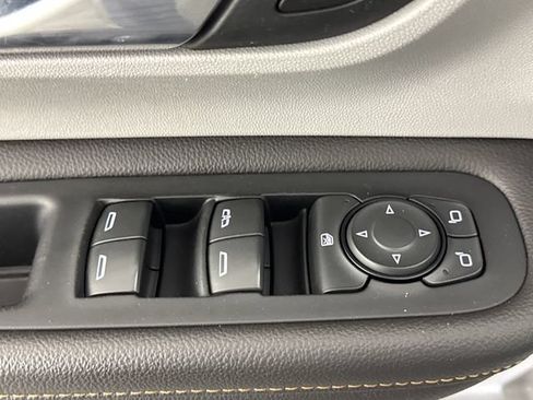 Used 2020 GMC Terrain SLT FWD image 28