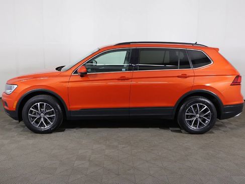 Used 2019 Volkswagen Tiguan SE AWD/4WD image 16