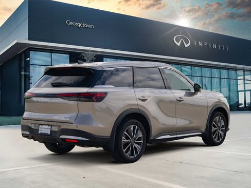 Certified 2026 INFINITI QX60 Luxe w/ Cargo Package FWD image 4