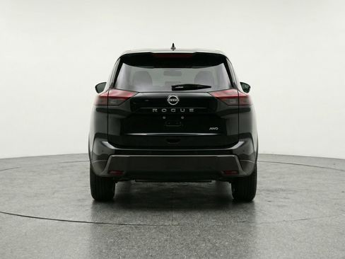 Used 2025 Nissan Rogue SV image 7